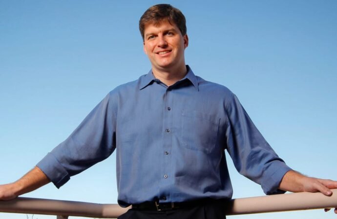 ‘Big Short’ investor Michael Burry buys fine wines to hedge against dollar decline, AI disaster
