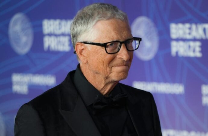 Bill Gates says the future of AI will happen in 2 phases and lead to ‘an era of abundance’