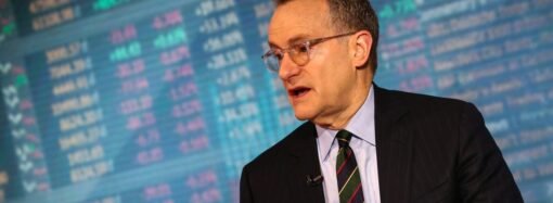 Billionaire investor Howard Marks says don’t dump stocks because you’re worried about soaring US debt