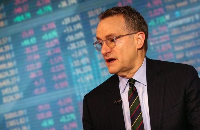 Billionaire investor Howard Marks says don’t dump stocks because you’re worried about soaring US debt