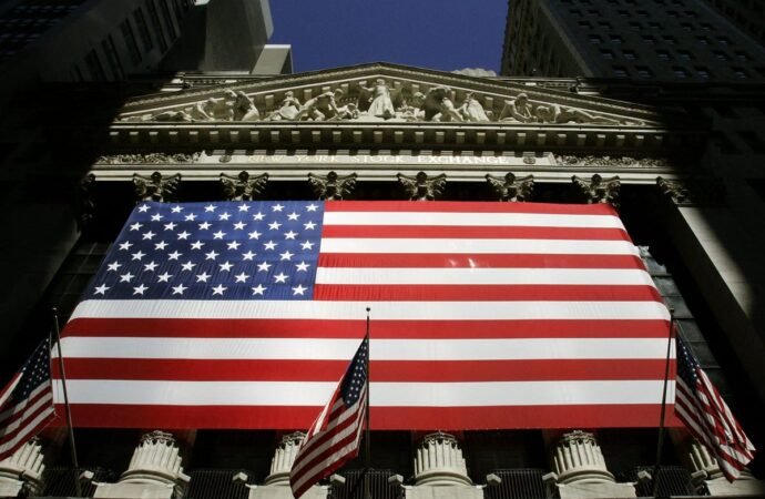 BlackRock’s top US strategist shares how to prep your portfolio for an era of higher bond yields