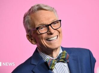 Bob Mackie: Legendary costume designer dies aged 87