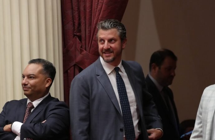 California lawmakers pass bill allowing people to identify their Jewish ancestry on state forms