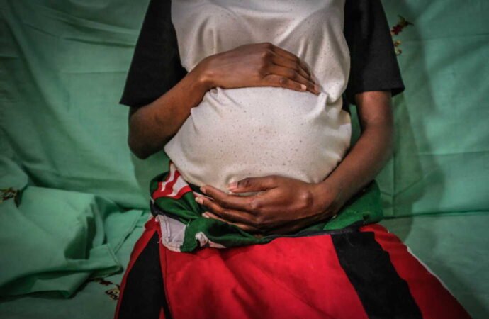 Can an AI chatbot save lives by answering texts about pregnancy?
