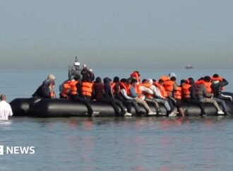 Channel smuggling gangs resort to ‘mega-dinghies’ as crackdown limits small boat supply