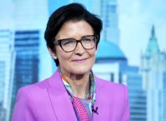 Citi CEO Jane Fraser swears by Warren Buffett’s golden rule for dealing with conflict at work: ‘Never, ever respond to that email in anger’ | Fortune
