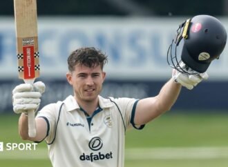 County Championship: Andersson leads Derbyshire fightback against Kent