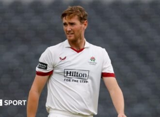 County Championship: Balderson wickets help Lancs shade day one with Glos