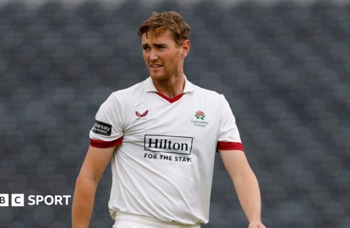 County Championship: Balderson wickets help Lancs shade day one with Glos