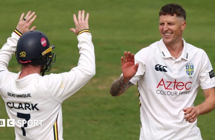 County Championship: Brydon Carse and Ben McKinney put Durham in charge against Middlesex