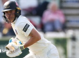 County Championship: Charlie Tear helps Sussex edge absorbing day against Surrey