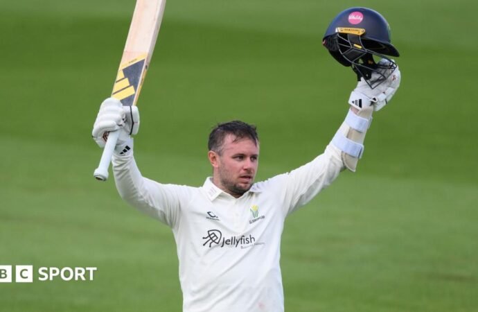 County Championship: Crane moves Glamorgan towards safety against Surrey