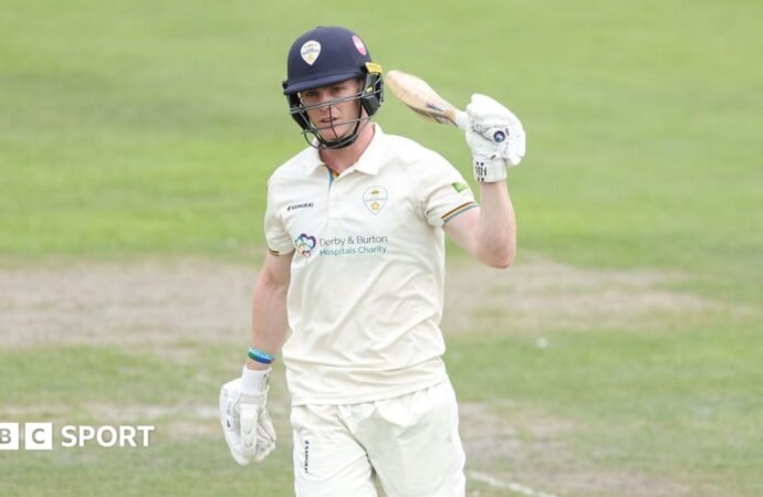 County Championship: Derbyshire set Kent big victory target