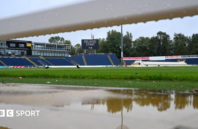 County Championship: Glamorgan and Essex rained off on final day