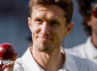 County Championship: Gloucestershire’s Will Williams takes six wickets against Lancashire