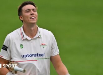 County Championship: Josh Hull misses out on maiden century for Leicestershire against Nottinghamshire
