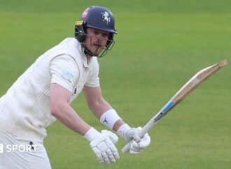 County Championship: Kent beat Lancashire to boost promotion hopes