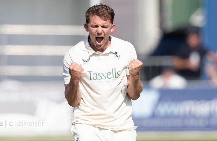County Championship: Kent nearing home victory against Lancashire