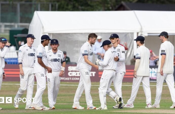 County Championship: Middlesex beat Lancashire inside three days
