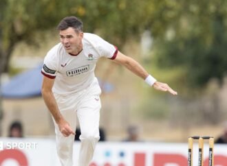 County Championship: Middlesex recover against Lancashire on day one