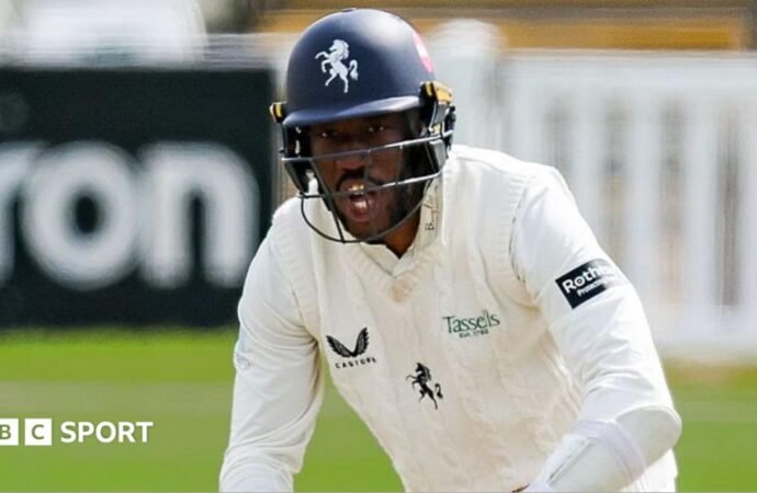 County Championship: Pears push on after bowling out Kent at Canterbury