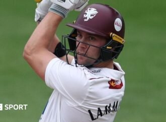 County Championship: Somerset build big lead over Leicestershire