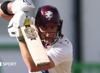 County Championship: Somerset struggle chasing 287 to beat Yorkshire