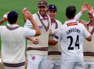 County Championship: Somerset thump Glamorgan to maintain title hopes