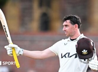 County Championship: Somerset title hopes fade as Lawrence stars for Surrey