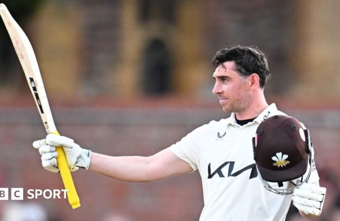 County Championship: Somerset title hopes fade as Lawrence stars for Surrey