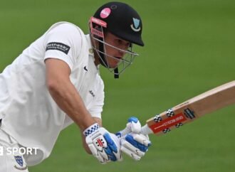County Championship: Tom Clark hits 89 to put Sussex on top against Nottinghamshire