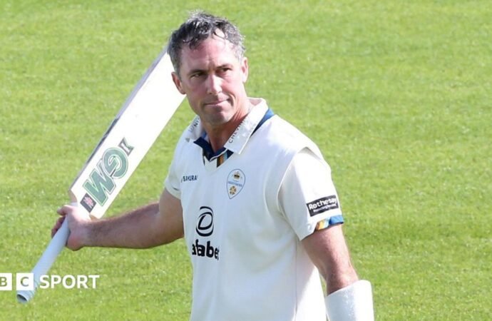 County Championship: Wayne Madsen & Ben Aitchison put Derbyshire on top at Northants