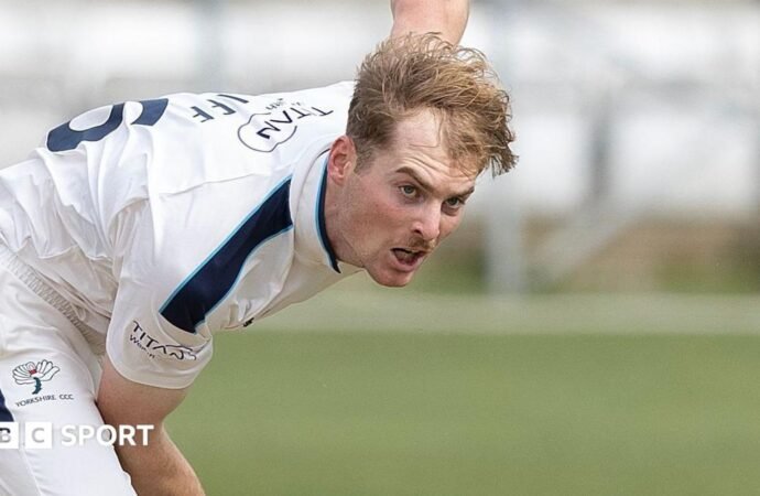 County Championship: Yorkshire v Somerset in the balance after day two