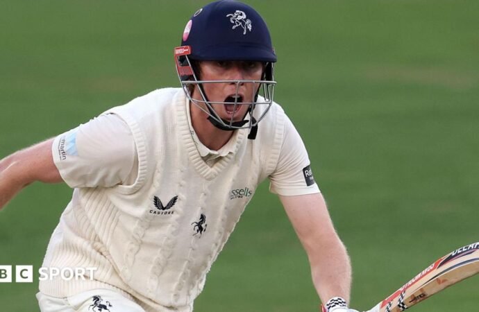 County Championship: Zak Crawley’s 68 moves Kent towards Lancashire total