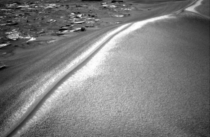 Curiosity Blog, Sols 4995-5001: 5,000 (Martian) Days on Mars – NASA Science