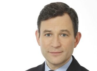 Dan Harris Once Delivered Headlines. Now He Helps MS NOW Subscribers Not Worry About Them