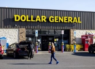 Dollar General CEO says consumers making $100,000 a year don’t feel like high-income shoppers anymore as high gas prices and inflation reshape habits | Fortune