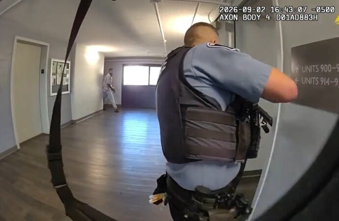 Dramatic videos capture the moment 2 officers were wounded in a deadly Minneapolis shooting