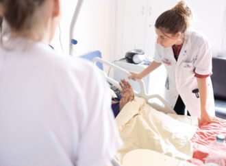 Employer health costs are set to jump the most since 2003—and even health care workers are struggling to afford care | Fortune