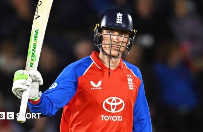 England vs Sri Lanka: Tom Banton and Liam Dawson impress as hosts secure T20 series win in Cardiff