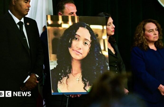 Family of murdered teen call for death penalty in D4vd trial