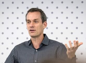 Former Google chief scientist Jeff Dean is raising again for his new AI startup, seeking around a $50 billion valuation