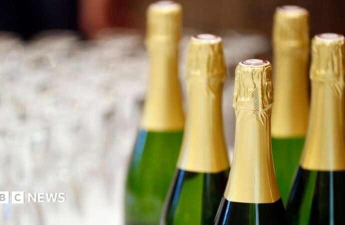 France lifts alcohol content limit on champagne after record heatwaves