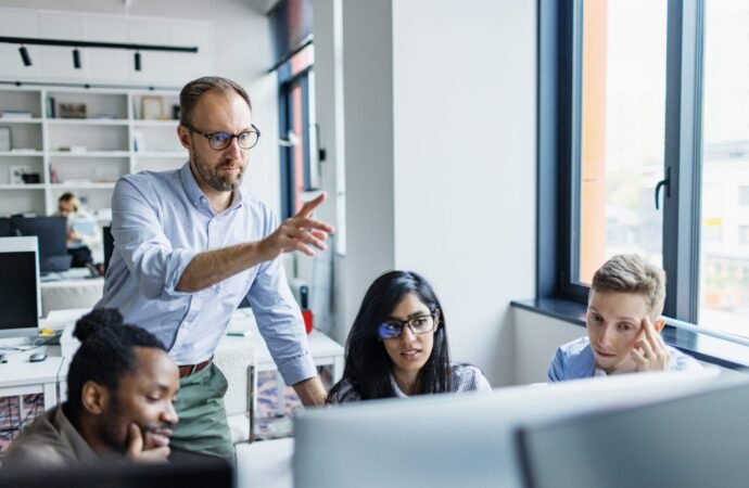 Gen Z is struggling to ‘speak office’ with older bosses—and slang is only part of the problem | Fortune