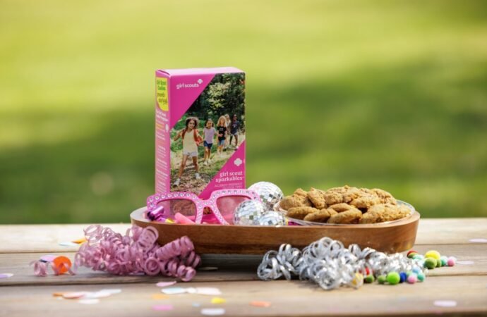 Girl Scouts Unleash Treats for Dogs and Allergy-Safe Cookies for Humans – CNET