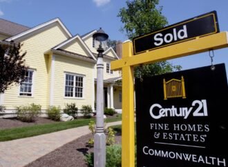 Housing market: Mortgage rates rise for third straight week to highest level since June 2025 while home sales fall for third month in a row | Fortune