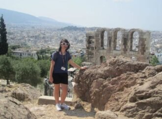 I spent a year abroad in my 20s and thought it cured my anxiety. I was wrong, but full-time travel helps me live with it.