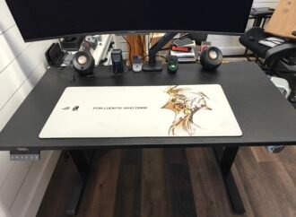 I’m Honestly Shocked Every Gaming Desk Doesn’t Have This Feature – CNET