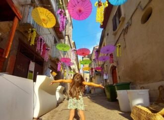 I’m an American mom raising 2 kids in Italy. Parenting here is completely different.