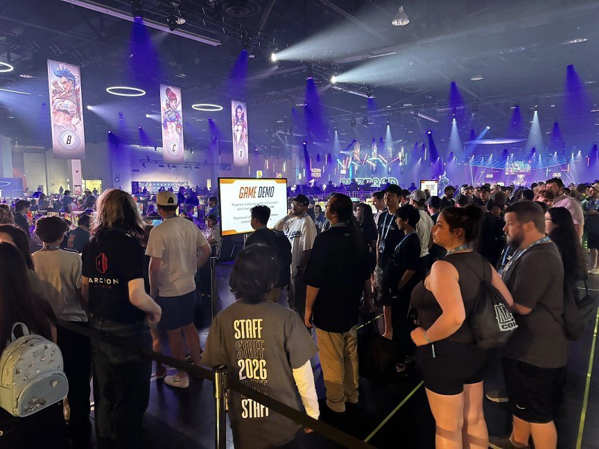BlizzCon attendees stand in line for Overwatch gameplay demos